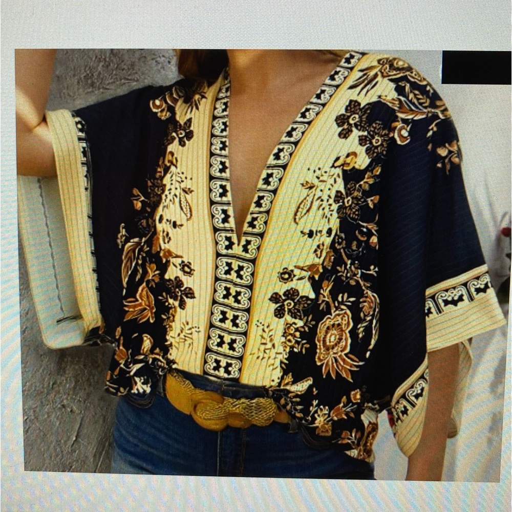 Floral Kimono Sleeve Top